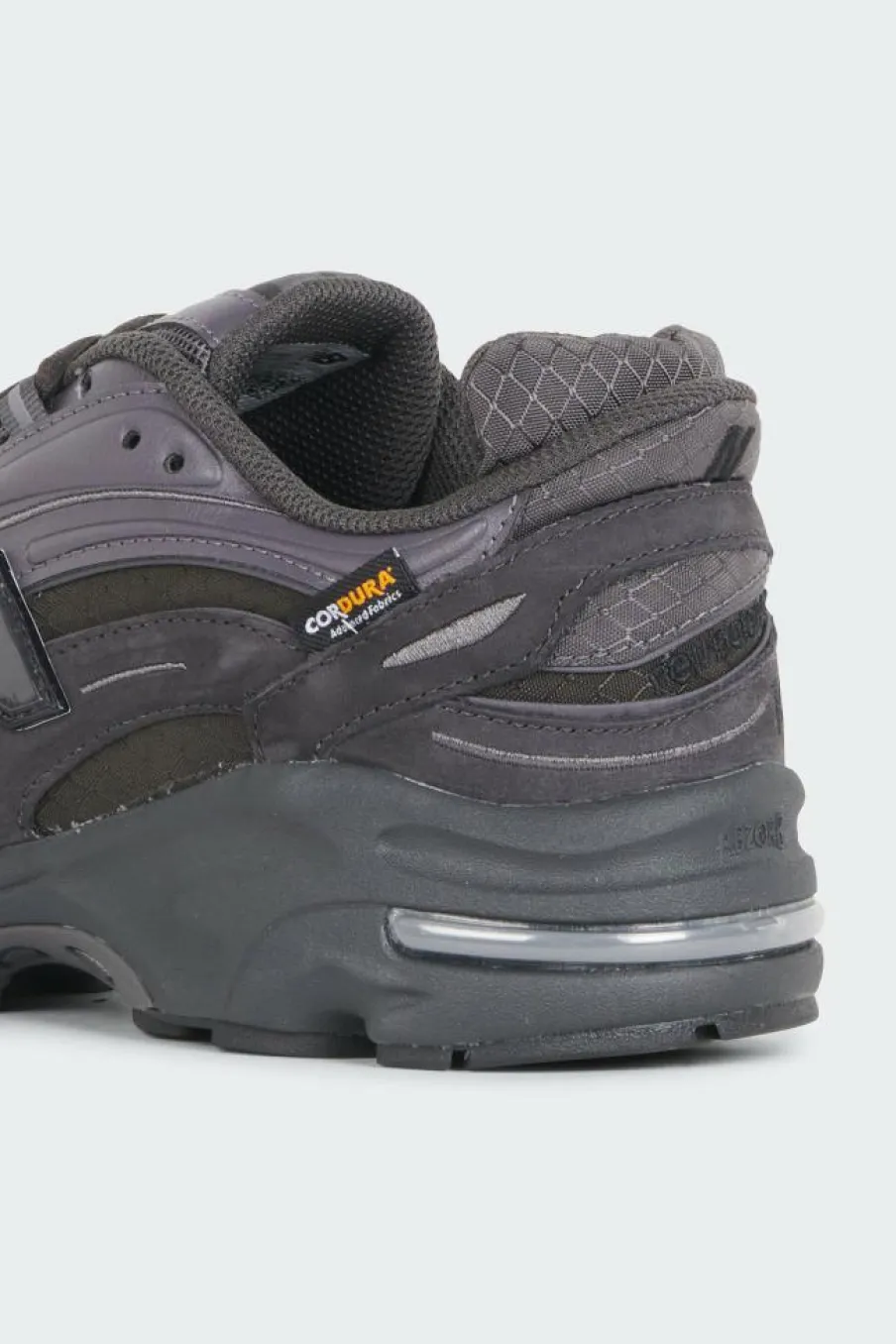 1000 - Baskets | Noir*NEW BALANCE New