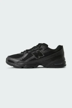 740 - Baskets | Noir*NEW BALANCE Clearance