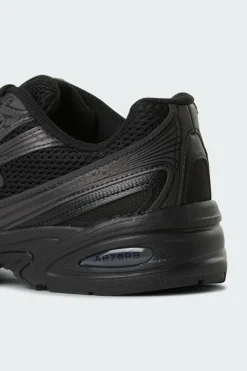 740 - Baskets | Noir*NEW BALANCE Clearance