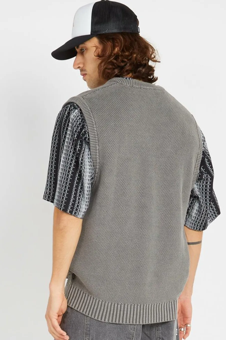 ANTON SWEATER VEST - Pull | Noir*HUF Sale