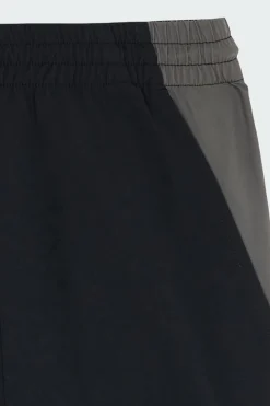 BLOCKED CLIMBING - Short | Noir*PURPLE MOUNTAIN OBSERVATORY Discount