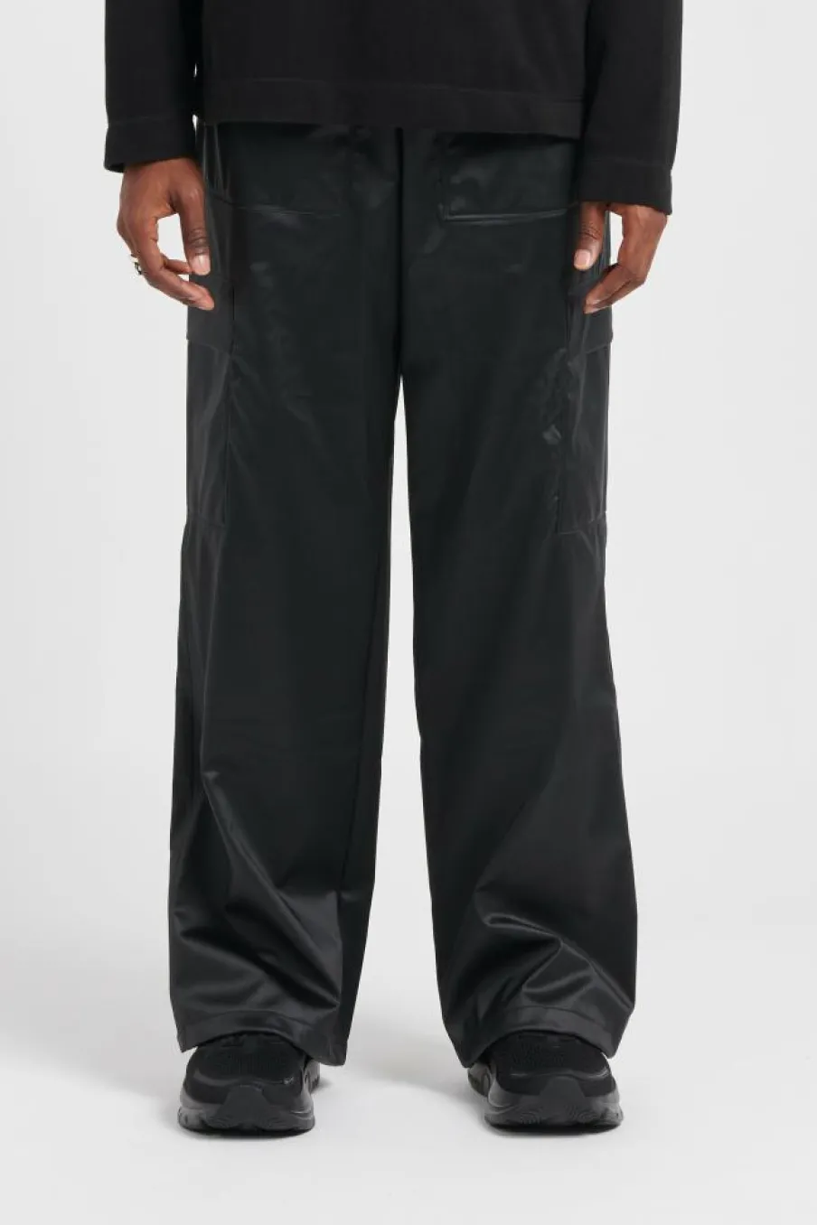 CARGO RAIN PANTS WIDE W3 - Pantalon cargo | Noir*RAINS Online