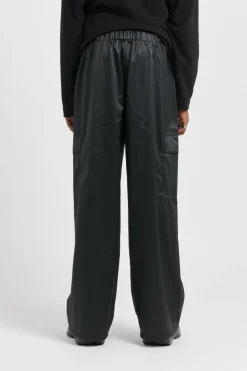 CARGO RAIN PANTS WIDE W3 - Pantalon cargo | Noir*RAINS Online
