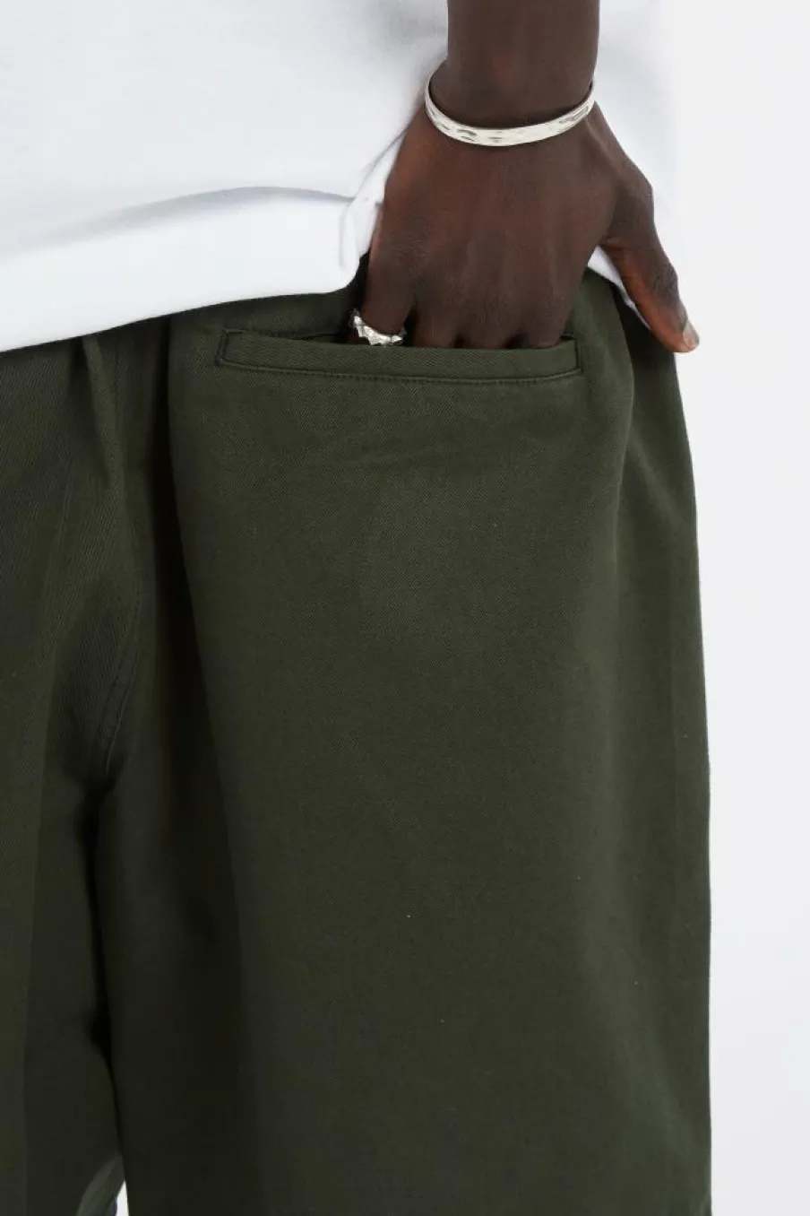 EASY RELAXED TWILL - Bermuda | Kaki*OBEY Best