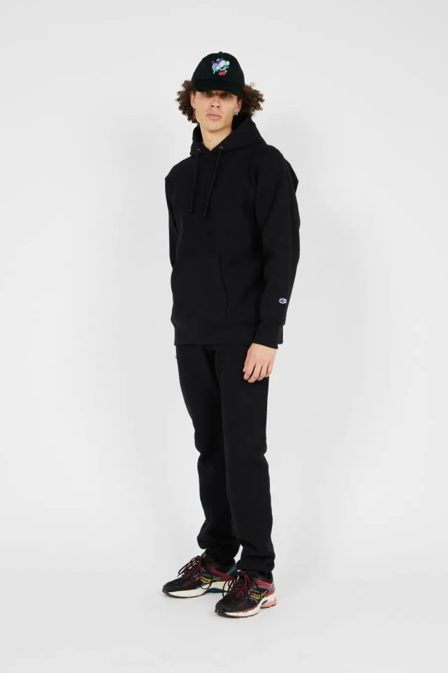 Hooded Sweatshirt - Hoodie | Noir*CHAMPION