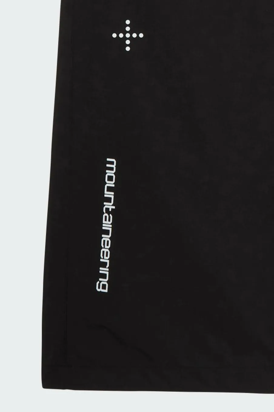 MOUNTAINEERING - Jogging | Noir*ALL IN Hot