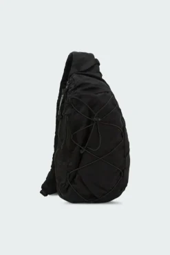 NYLON B CROSSBODY RUCKSACK - Banane | Noir*C.P. COMPANY
