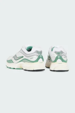 PROGRID OMNI 9 - Baskets | Blanc*SAUCONY Clearance