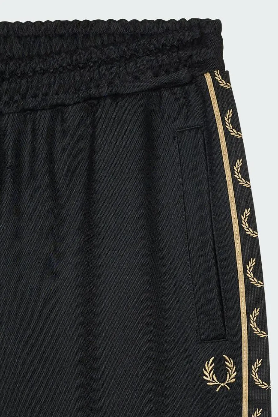 seasonal taped - jogging | Noir*FRED PERRY Online