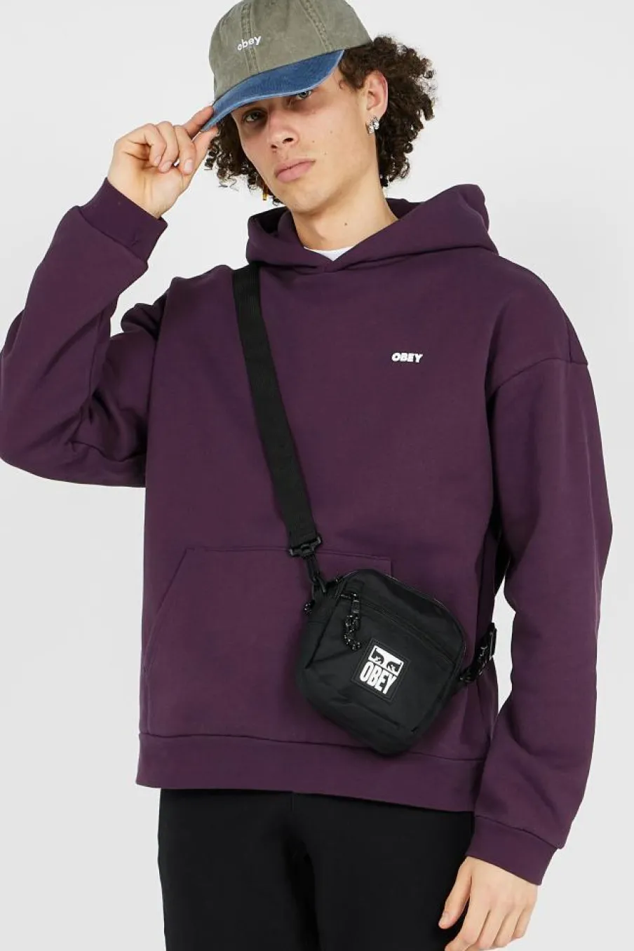 SMALL MESSENGER - Sac bandouilière | Noir*OBEY Best